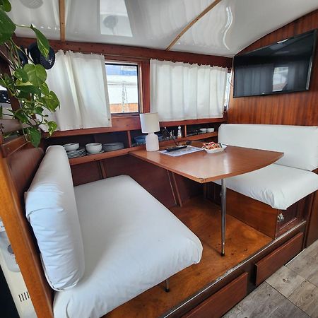 Floating In The Sea Hotel Sant Adria de Besos Exterior foto